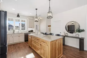 25360 Farmstead Ln, Wyoming, MN 55092 - Photo 11