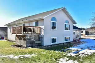 17 Williams St, Lewiston, MN 55952 - Photo 1