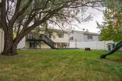 2825 35 1/2 Avenue S, Fargo, ND 58104 - Photo 47