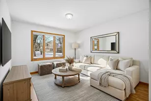 486 Hawthorn Rd, Lino Lakes, MN 55014 - Photo 9