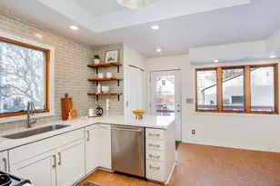 2111 Dayton Ave, Saint Paul, MN 55104 - Photo 17