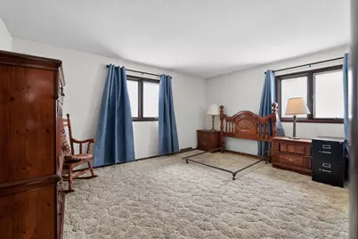 8730 Summit Drive, Eden Prairie, MN 55347 - Photo 11