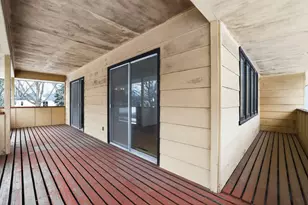 8730 Summit Dr, Eden Prairie, MN 55347 - Photo 27