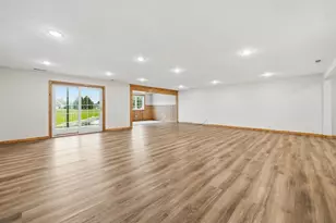 302 Ashley Ct, Alexandria, MN 56308 - Photo 25