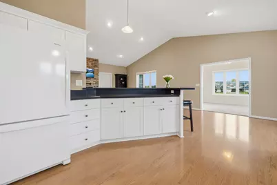 302 Ashley Court, Alexandria, MN 56308 - Photo 5