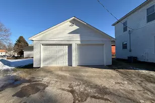 135 E Snelling Ave, Appleton, MN 56208 - Photo 3