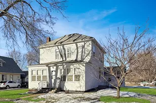 135 E Snelling Ave, Appleton, MN 56208 - Photo 3