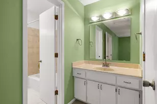 14216 Towers Ln, Eden Prairie, MN 55347 - Photo 17