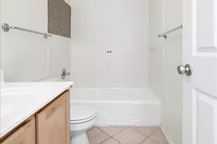 325 W River Pkwy, Minneapolis, MN 55401 - Photo 25