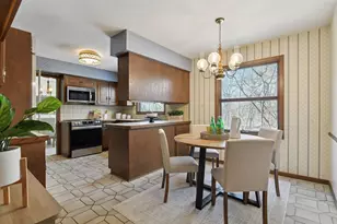 5942 Fairwood Ln, Minnetonka, MN 55345 - Photo 15