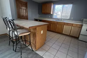226 S Hampton St, Fairmont, MN 56031 - Photo 5