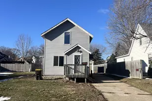 226 S Hampton St, Fairmont, MN 56031 - Photo 1