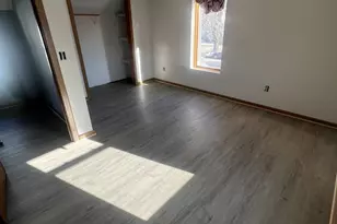 226 S Hampton St, Fairmont, MN 56031 - Photo 9