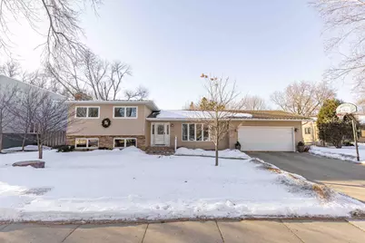2525 9th Street S, Fargo,  58103 - Photo 3