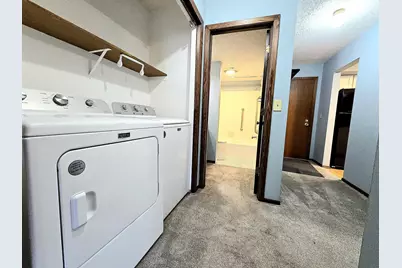 2455 Londin Lane E #117, Maplewood, MN 55119 - Photo 17