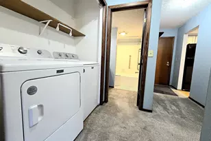 2455 Londin Ln E, Maplewood, MN 55119 - Photo 17