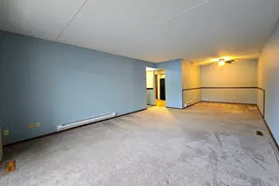 2455 Londin Ln E, Maplewood, MN 55119 - Photo 13