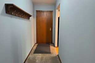 2455 Londin Ln E, Maplewood, MN 55119 - Photo 7