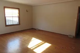 618 7th St SW, Willmar, MN 56201 - Photo 7