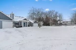 9909 Tamarack Cove, Woodbury, MN 55125 - Photo 3