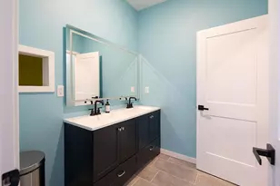 417 Elk St, Duluth, MN 55803 - Photo 43