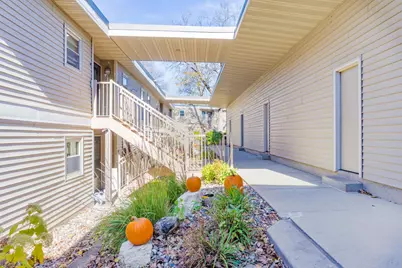 110271 Village Road, Chaska, MN 55318 - Photo 3