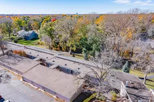 110271 Village Rd, Chaska, MN 55318 - Photo 37