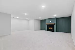 3916 Mcmenemy St, Vadnais Heights, MN 55127 - Photo 25