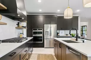 3916 Mcmenemy St, Vadnais Heights, MN 55127 - Photo 35