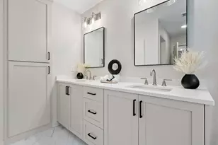 3916 Mcmenemy St, Vadnais Heights, MN 55127 - Photo 29