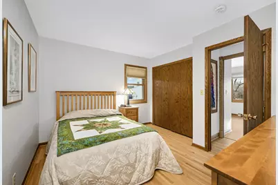 10042 Irwin Circle, Bloomington, MN 55437 - Photo 15