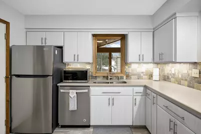 10042 Irwin Circle, Bloomington, MN 55437 - Photo 13