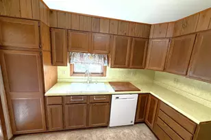 319 4th St NW, Aitkin, MN 56431 - Photo 11