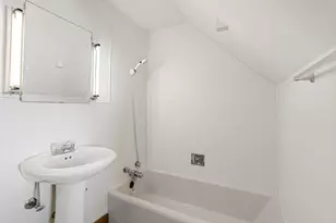 301 W Oakland Ave, Austin, MN 55912 - Photo 17