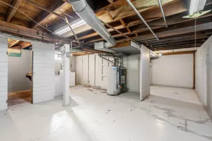 301 W Oakland Ave, Austin, MN 55912 - Photo 21