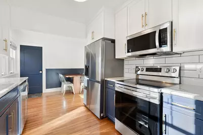 301 W Oakland Avenue #4, Austin, MN 55912 - Photo 5