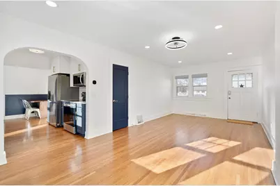 301 W Oakland Avenue #4, Austin, MN 55912 - Photo 9