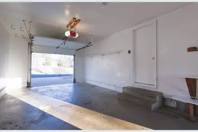 8556 Rich Avenue S, Bloomington, MN 55437 - Photo 17