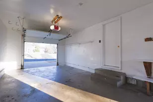 8556 Rich Ave S, Bloomington, MN 55437 - Photo 17