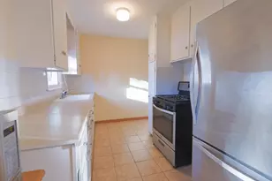 8556 Rich Ave S, Bloomington, MN 55437 - Photo 5