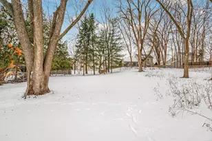 346 McKnight Rd S, Maplewood, MN 55119 - Photo 43
