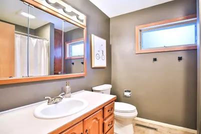 303 24th Street NW, Austin, MN 55912 - Photo 29