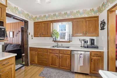 2418 4th Ave E, Hibbing, MN 55746 - Photo 5