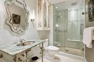 110 Bank St SE, Minneapolis, MN 55414 - Photo 29