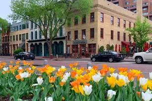 110 Bank St SE, Minneapolis, MN 55414 - Photo 81