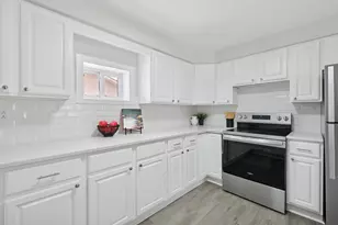 8237 1st Ave S, Bloomington, MN 55420 - Photo 5