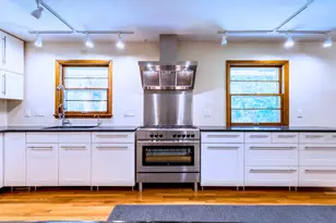 5224 W 70th St, Edina, MN 55439 - Photo 9