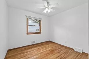 5224 W 70th St, Edina, MN 55439 - Photo 17