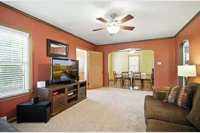 358 18th Street SW, Owatonna, MN 55060 - Photo 5