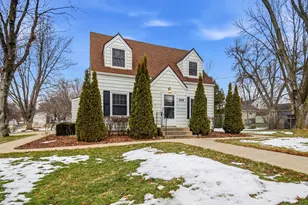 358 18th St SW, Owatonna, MN 55060 - Photo 1